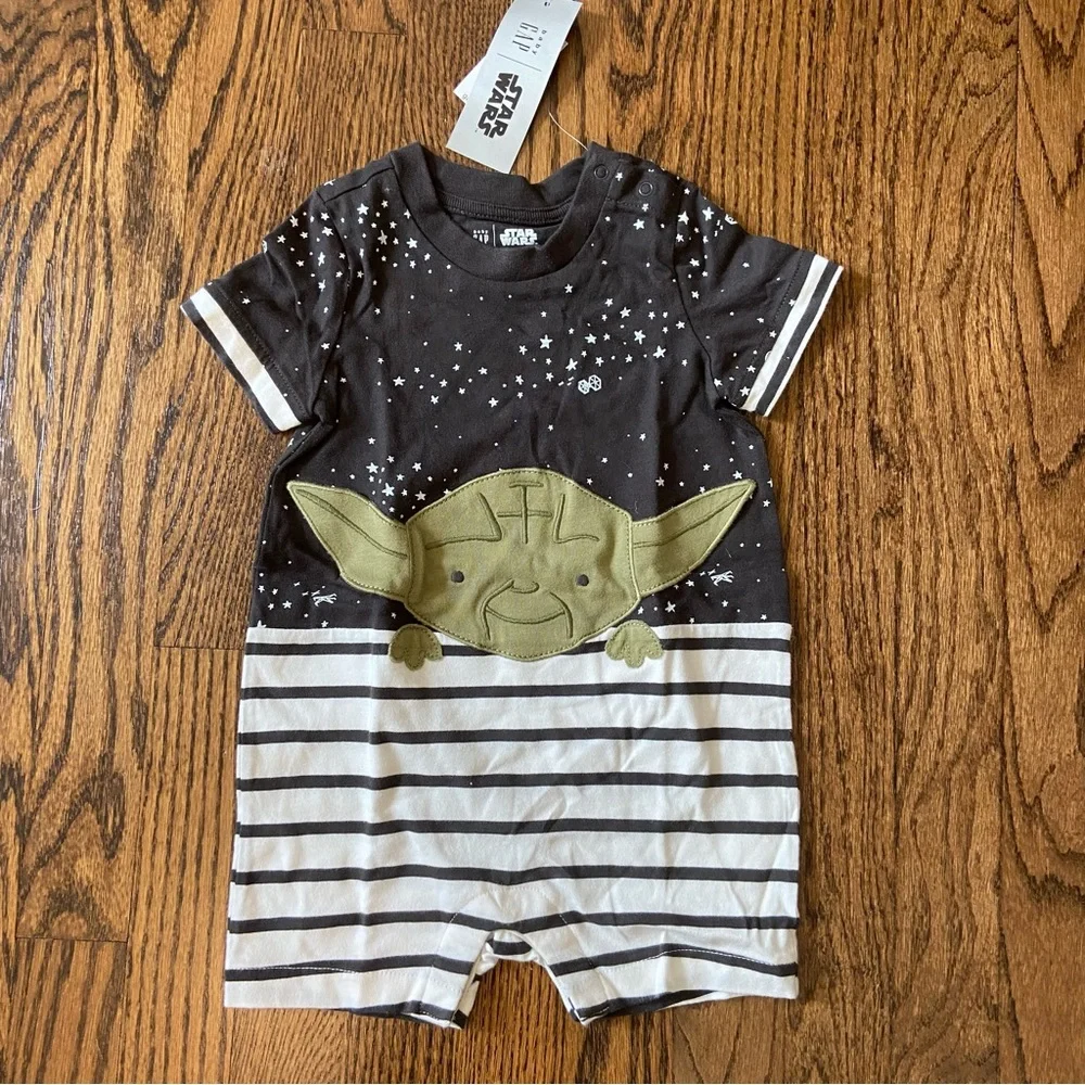 Baby Yoda Star Wars baby gap romper
